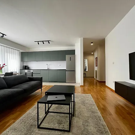 Modern 2-bedroom With Mountain View Üsküp