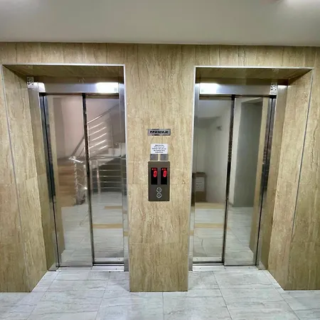 Daire Modern 2-bedroom With Mountain View